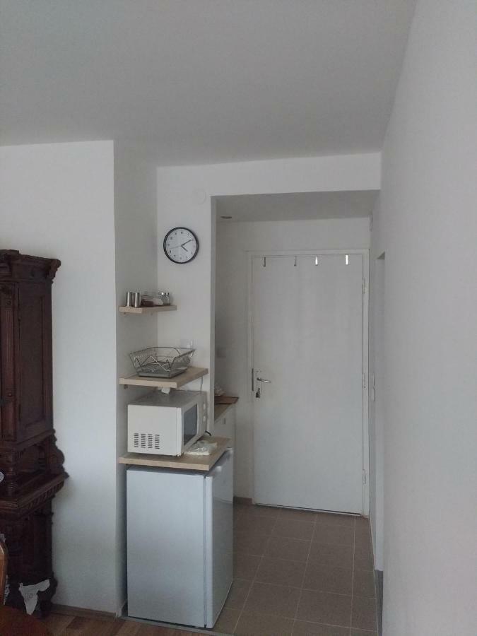 Meridian Apartment , 300M To Bus Terminal, Fast Wifi & Airport Transf Ζάγκρεμπ Εξωτερικό φωτογραφία