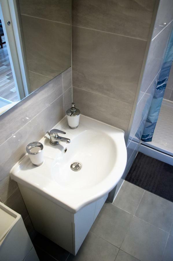 Meridian Apartment , 300M To Bus Terminal, Fast Wifi & Airport Transf Ζάγκρεμπ Εξωτερικό φωτογραφία