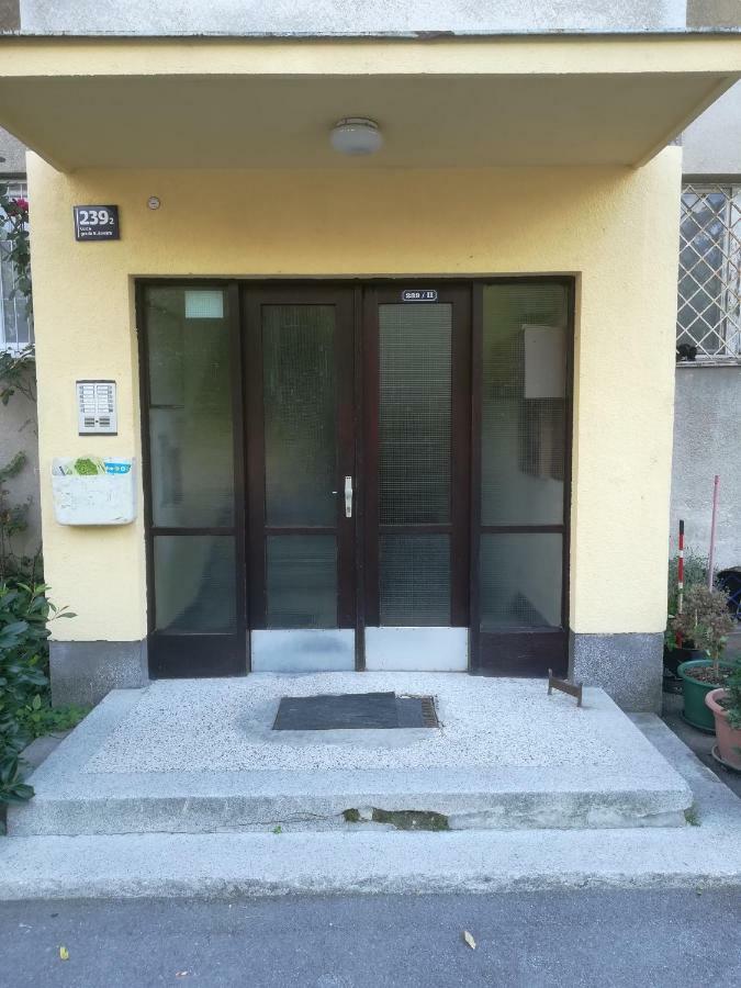 Meridian Apartment , 300M To Bus Terminal, Fast Wifi & Airport Transf Ζάγκρεμπ Εξωτερικό φωτογραφία